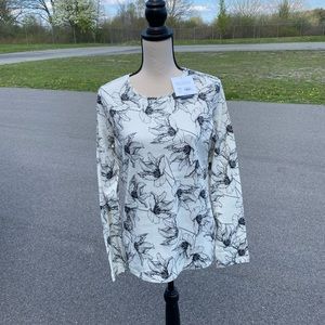 Long sleeved women’s shirt